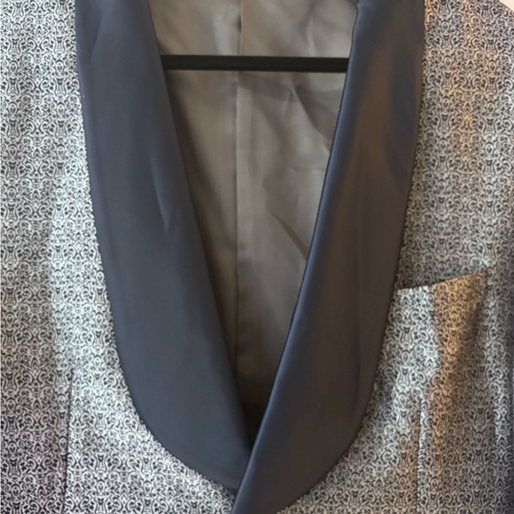 Classic Navy and Gray Sport Coat with Textured Fabric - Picture 2 of 4